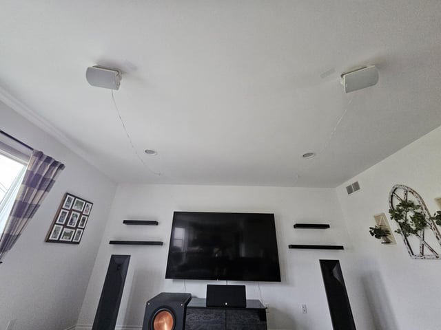 Polk Audio OWM3 mounted in the ceiling of a room